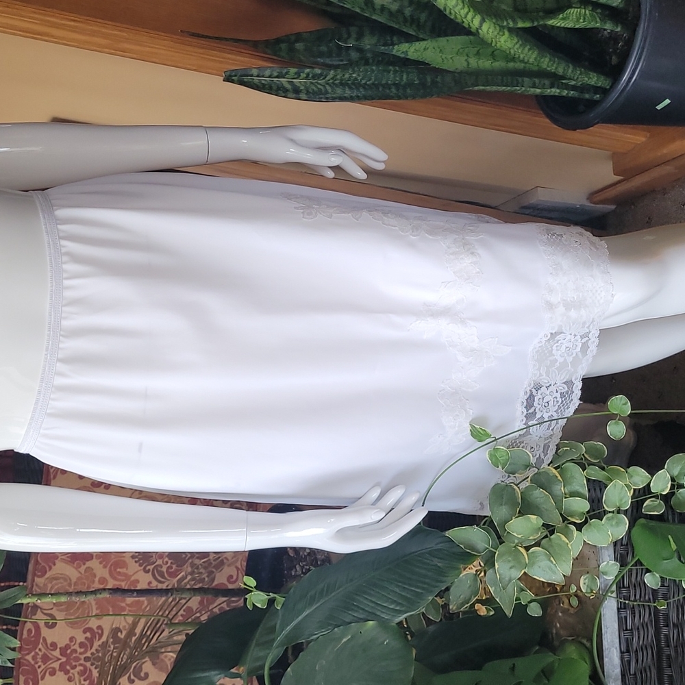 White lace slip skirt S/M